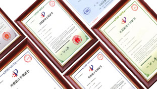 金品泉產(chǎn)品擁有國(guó)家頒發(fā)的衛(wèi)生批件、外觀(guān)設(shè)計(jì)專(zhuān)利、材質(zhì)ROHS（環(huán)保）合格證書(shū)以及12365防偽等相關(guān)證書(shū)，保證代理商安全、放心運(yùn)營(yíng)。